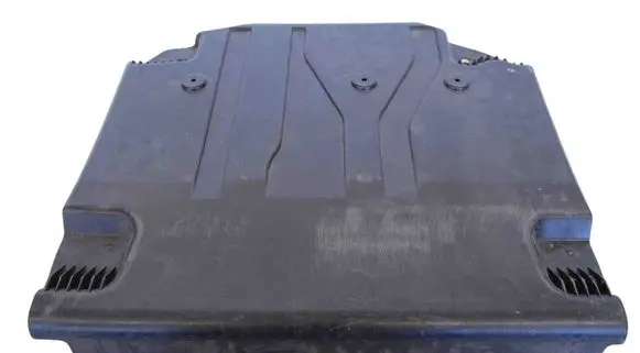 Center/middle under tray cover