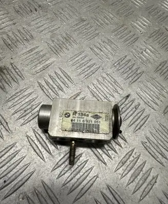 Air conditioning (A/C) expansion valve
