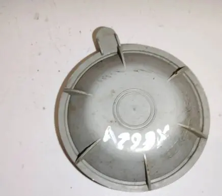 Toyota Avensis T270 Headlight/headlamp dust cover