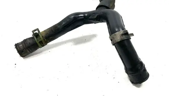 Ford Focus Breather hose/pipe YS606K869AB C726A4