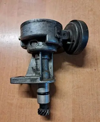 Mercedes-Benz S W116 Ignition distributor 0237404002