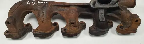 Volvo XC90 Exhaust manifold 30731980
