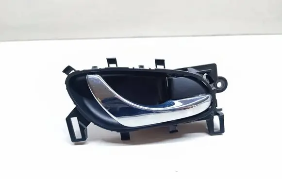 Nissan X-Trail T32 Rear door interior handle 