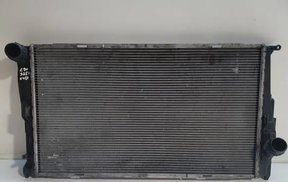BMW 3 E90 E91 Coolant radiator 7794488 3122363 3070190