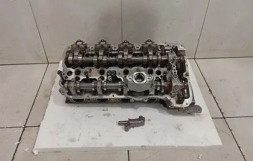 BMW M5 F90 Other cylinder head part 11122118183