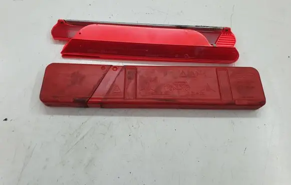 Volvo S80 Emergency warning sign 27R0303011