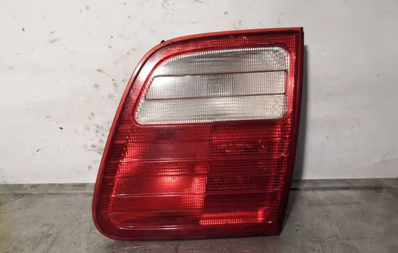 Mercedes-Benz E W210 Tailgate rear/tail lights A2108202464 198524