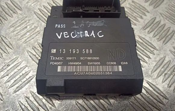 Opel Vectra C Voice control module 13193588