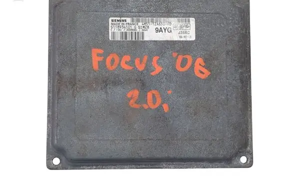 Ford Focus Engine control unit/module ECU 4M5112A650HG S118934101G 9AYG