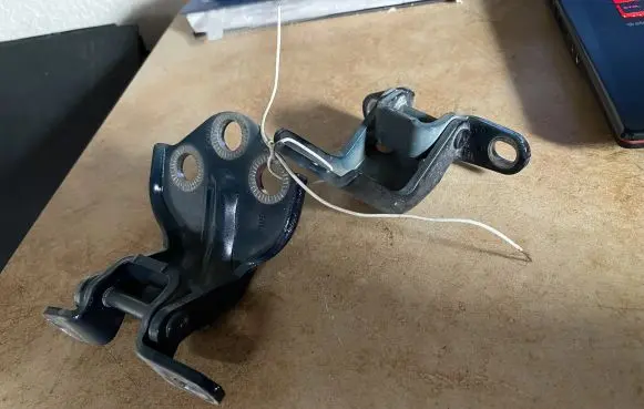SsangYong Korando Front door upper hinge W200FRT