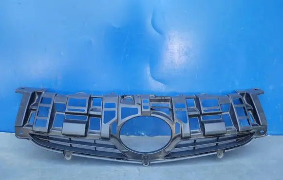 Toyota Prius (XW30) Front grill 53111-47020