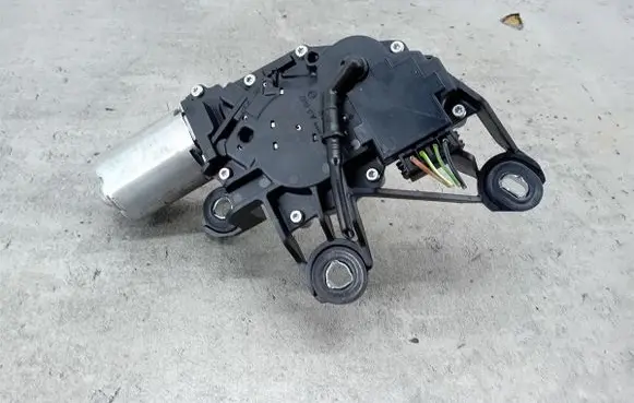 Rear window wiper motor