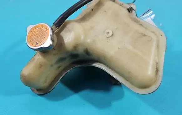 Peugeot 4007 Coolant expansion tank/reservoir IMPRK1463378