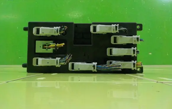 Jaguar XF X260 Fuse box set HPLA14F041BG BEZPIECZNIKOW