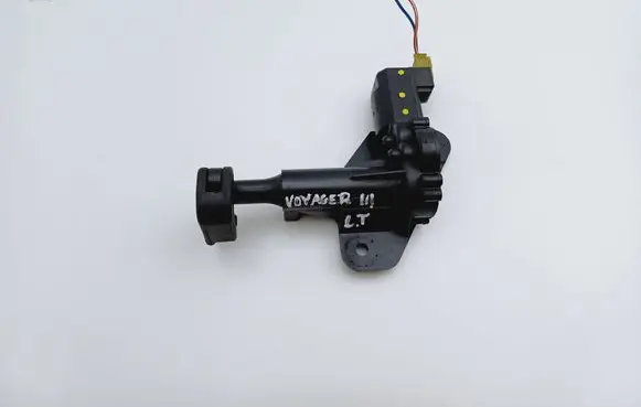 Chrysler Voyager Vent window/glass motor 5161419