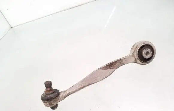 Volkswagen PASSAT B5 Front control arm