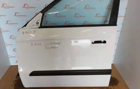 KIA Soul Front door 