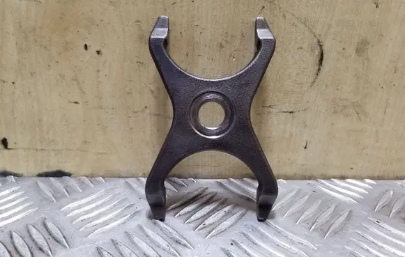 Mazda 6 Fuel Injector clamp holder
