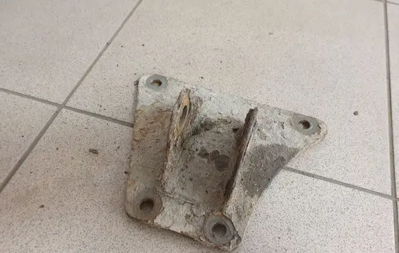 Iveco Daily 3rd gen Other front suspension part 