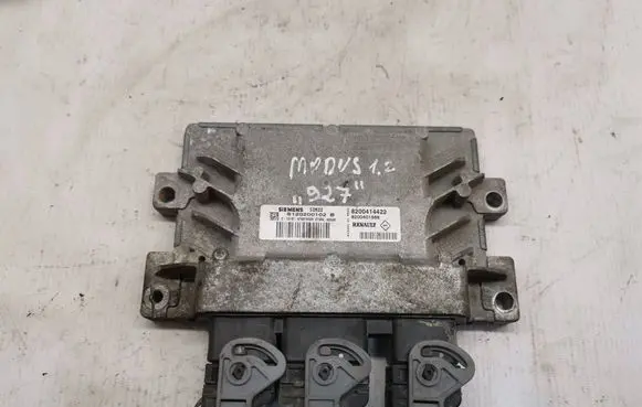 Renault Modus Engine control unit/module 8200414422 S120200102B 8200401568