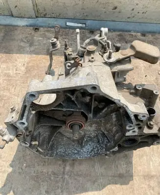Honda FR-V Manual 5 speed gearbox SJSM2002122
