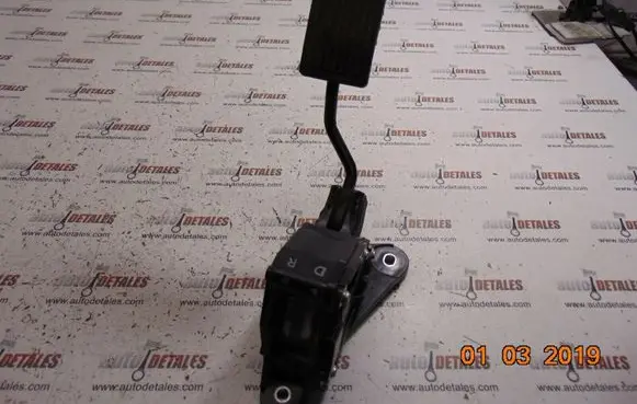 Honda CR-V Accelerator throttle pedal
