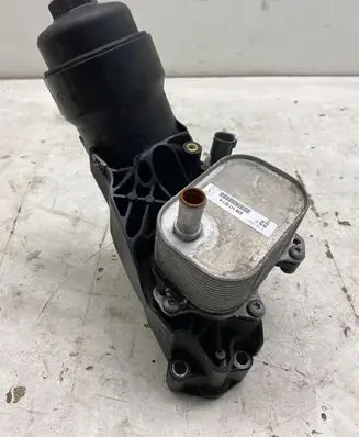 Audi A4 S4 B9 Oil filter mounting bracket 03N115389M 03N117021A