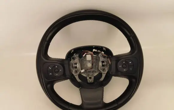 Fiat 500L Steering wheel