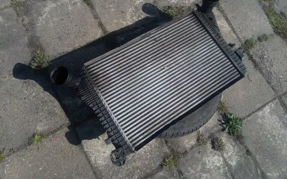 Volkswagen PASSAT B6 Intercooler radiator 3C0145805F
