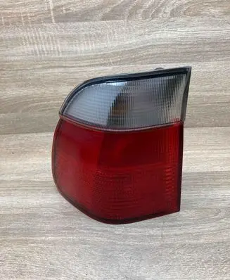 BMW 5 E39 Rear/tail lights 8371324