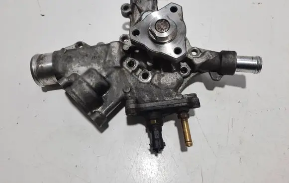 Opel Corsa C Water pump 1L3P