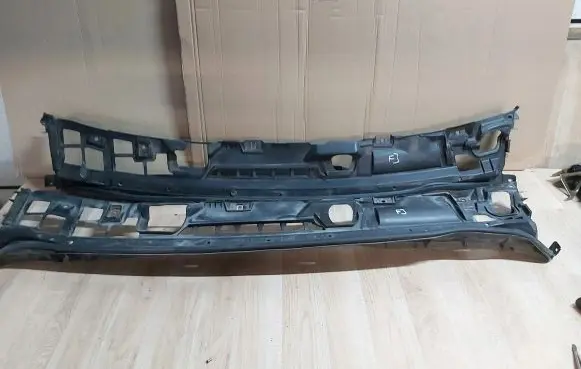 Toyota FJ cruiser Wiper trim 55708-35090