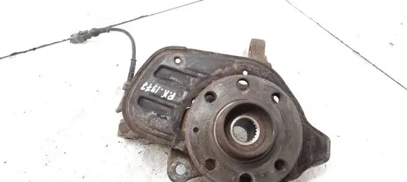 Opel Meriva A Front wheel hub spindle knuckle