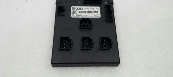 Audi A4 S4 B8 8K Comfort/convenience module 8K0907063K