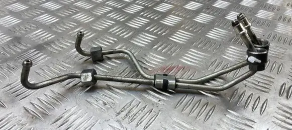 Fuel injector supply line/pipe