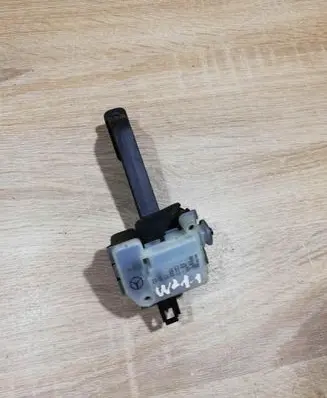 Mercedes-Benz E W211 Fuel tank cap lock A2038201997
