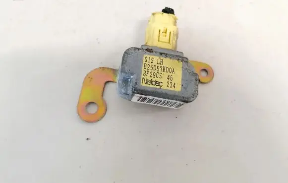 Mazda 323 Airbag deployment crash/impact sensor b25d57kd0a
