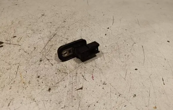 Mitsubishi L200 Front door sensor 