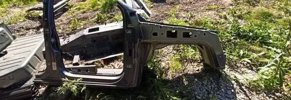 Volkswagen Amarok Front quarter panel 