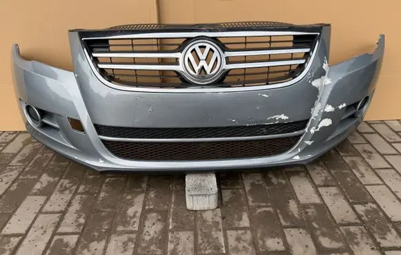 Volkswagen Tiguan Front bumper 5N0807221
