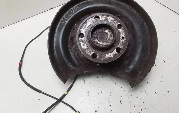 Volvo S60 Rear wheel hub 9200623