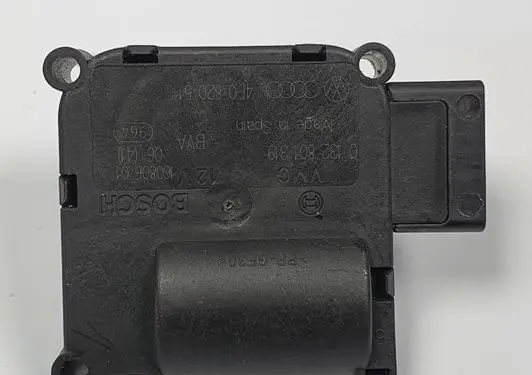 Porsche Cayenne (9PA) A/C air flow flap actuator/motor 4F0820511B