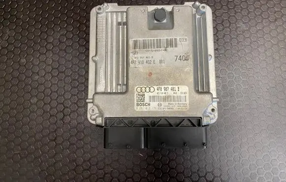 Audi A6 S6 C6 4F Engine control unit/module 4F0907401B 4F2910402E 0281013176