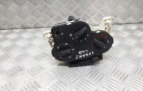 Dacia Logan I Interior fan control switch N103319R69570002