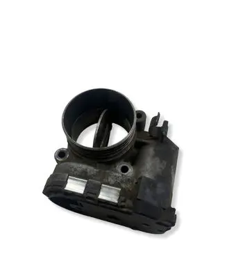 Volvo V70 Throttle valve 8692720 D7W395