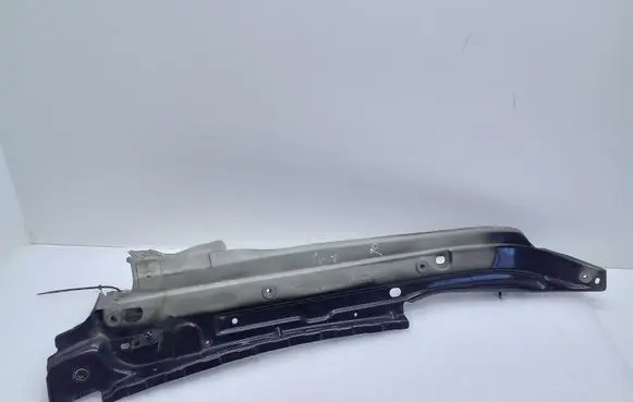 Audi Q7 4L Fender mounting bracket 4L0805158A 4L0805176A