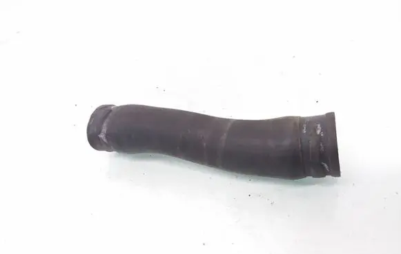 Volkswagen PASSAT B5 Engine coolant pipe/hose 028121053AA