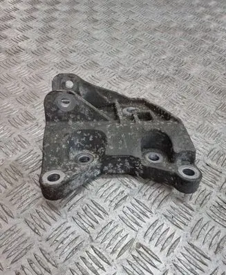 Land Rover Evoque I Engine mounting bracket GJ326P096AE