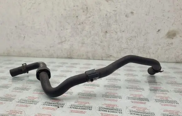 Volkswagen PASSAT B6 Engine coolant pipe/hose