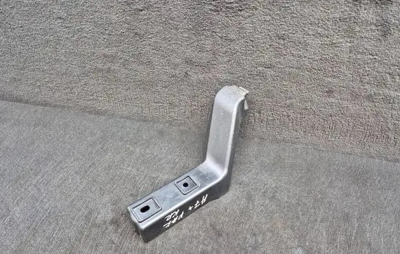 Audi A7 S7 4G Rear bumper mounting bracket 4G8807347